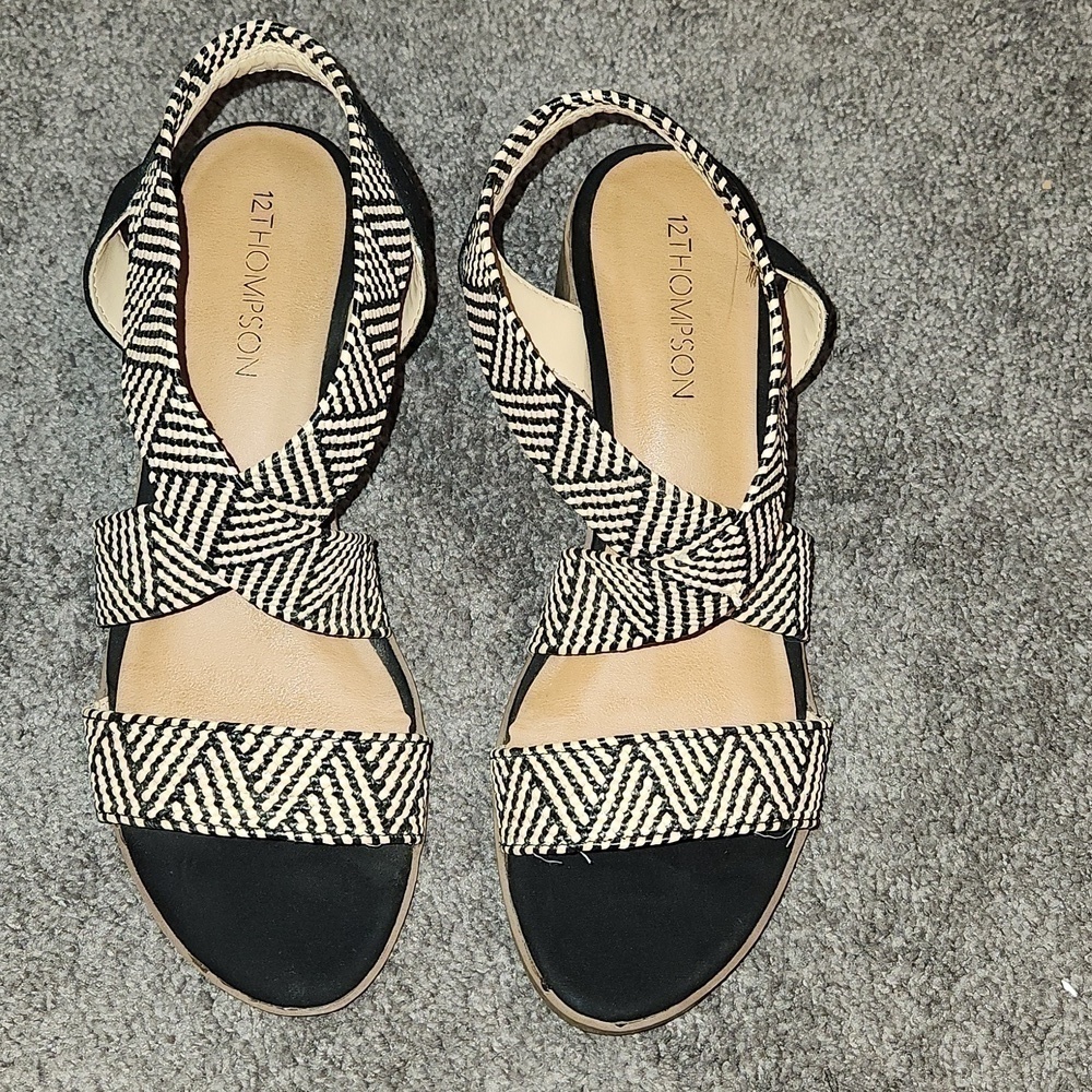 12Thompson Lady Shoes
